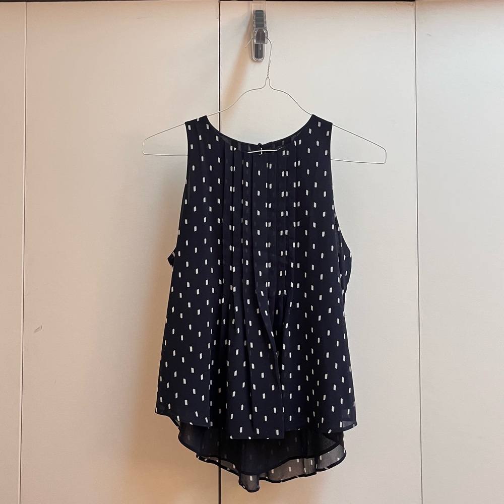 Ann Taylor Sleeveless Tuxedo Blouse (WM, navy w/ dot print)